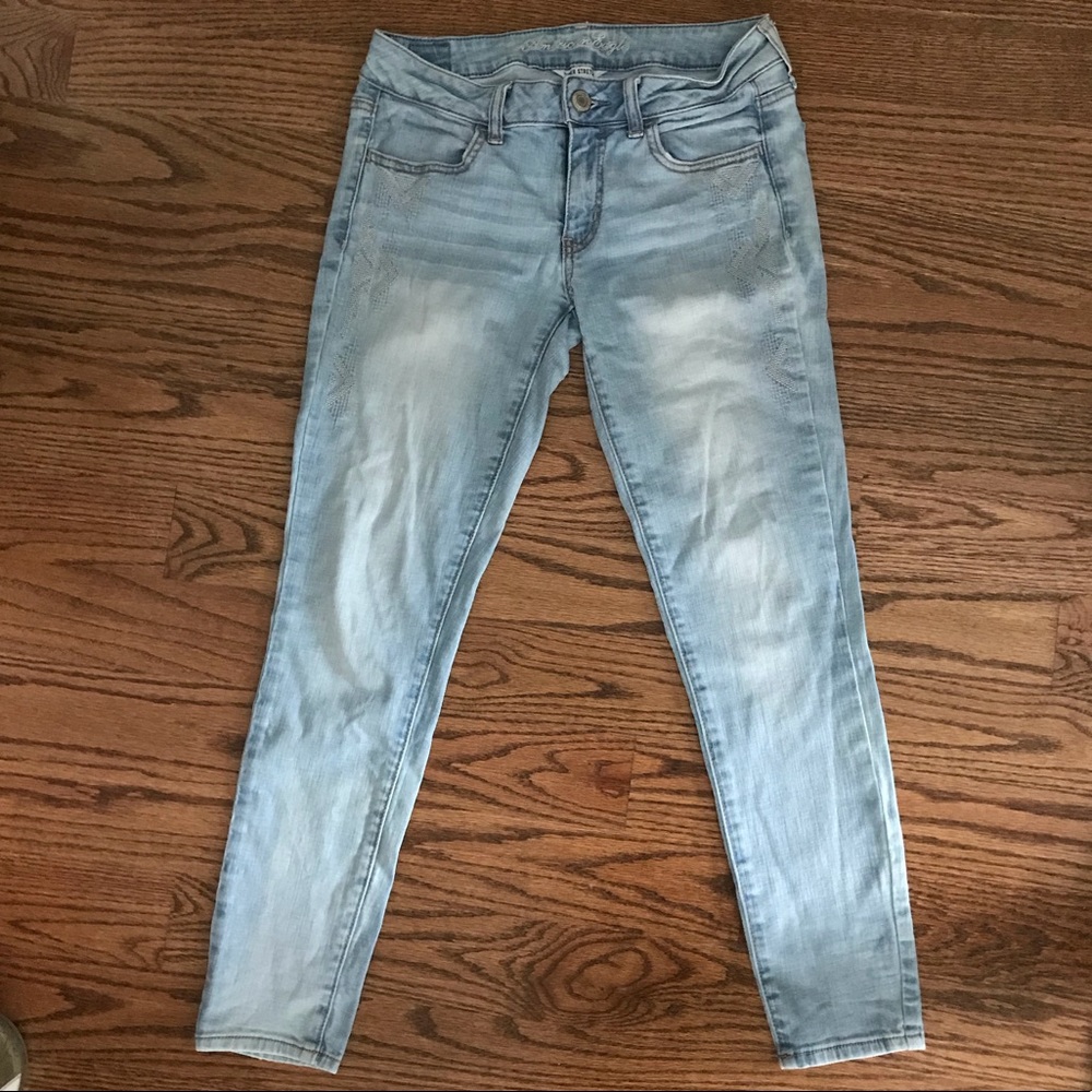 American Eagle Embroidered Jeans 6 Jeggings